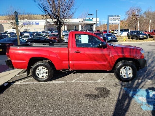 Toyota Tacoma 2WD Reg Cab I4 MT (Natl) 2013