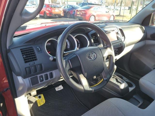 Toyota Tacoma 2WD Reg Cab I4 MT (Natl) 2013