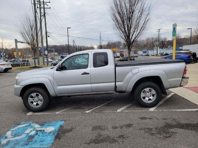Toyota Tacoma 4WD Access Cab V6 MT (Natl) 2013