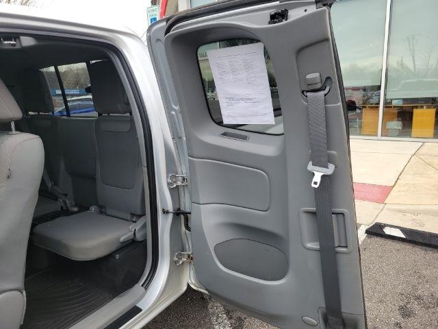 Toyota Tacoma 4WD Access Cab V6 MT (Natl) 2013