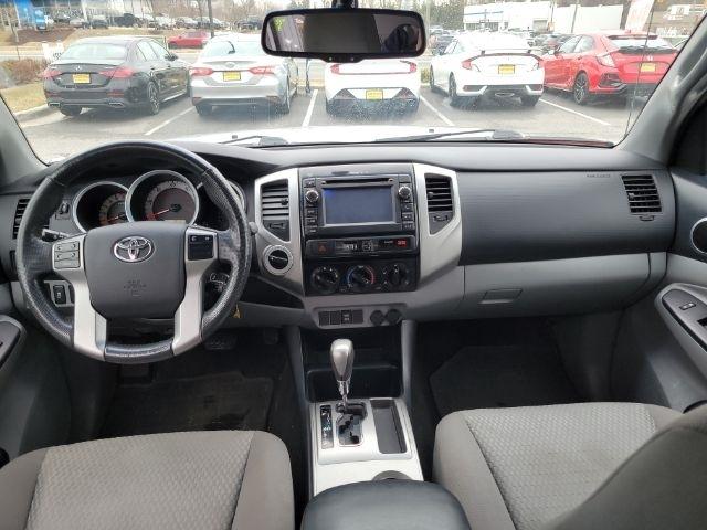 Toyota Tacoma 4WD Access Cab V6 MT (Natl) 2013