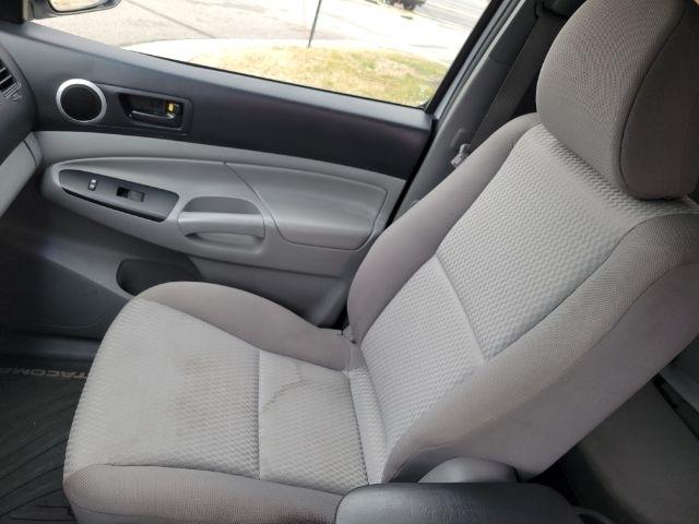 Toyota Tacoma 4WD Access Cab V6 MT (Natl) 2013