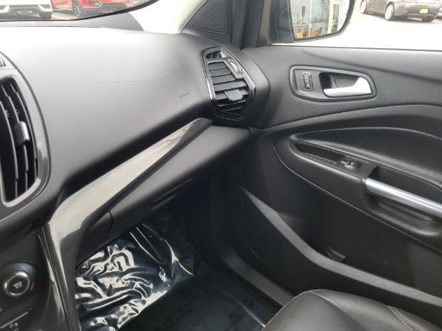 Ford Escape 4WD 4dr Titanium 2016