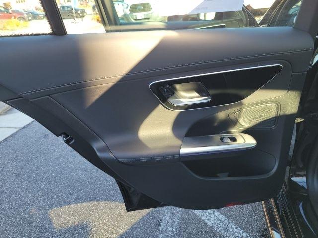 Mercedes-Benz C-Class C 300 4MATIC Sedan 2022