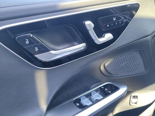 Mercedes-Benz C-Class C 300 4MATIC Sedan 2022