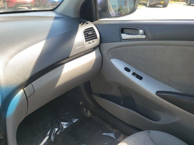 Hyundai Accent 4dr Sdn Auto GLS 2013