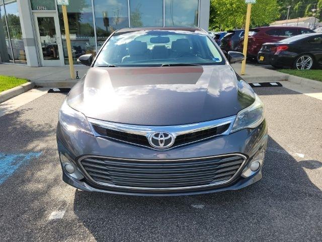 Toyota Avalon 4dr Sdn XLE Premium (Natl) 2013