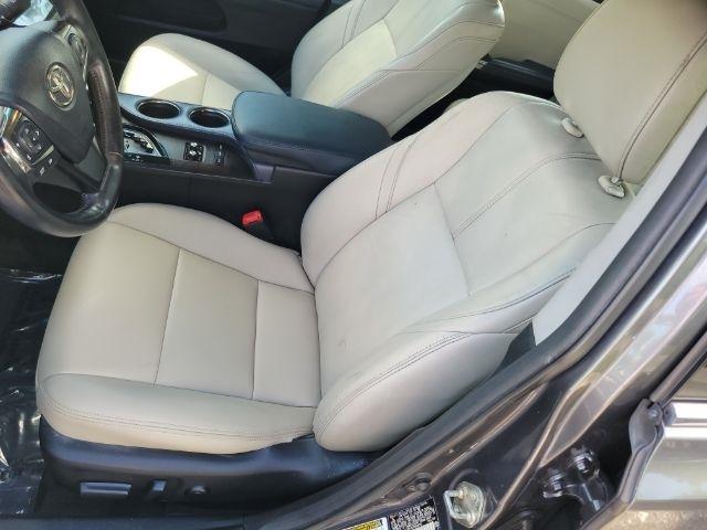 Toyota Avalon 4dr Sdn XLE Premium (Natl) 2013