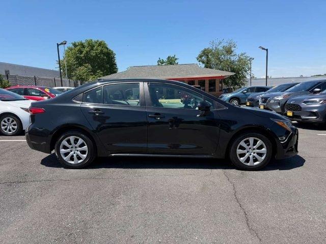 Toyota Corolla LE CVT (Natl) 2022