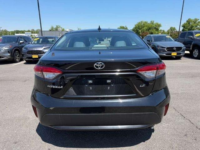 Toyota Corolla LE CVT (Natl) 2022