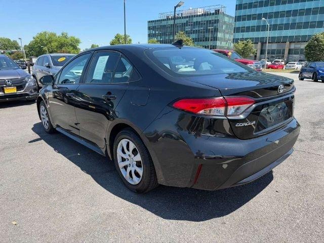 Toyota Corolla LE CVT (Natl) 2022