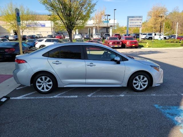 Toyota Corolla LE CVT (Natl) 2022