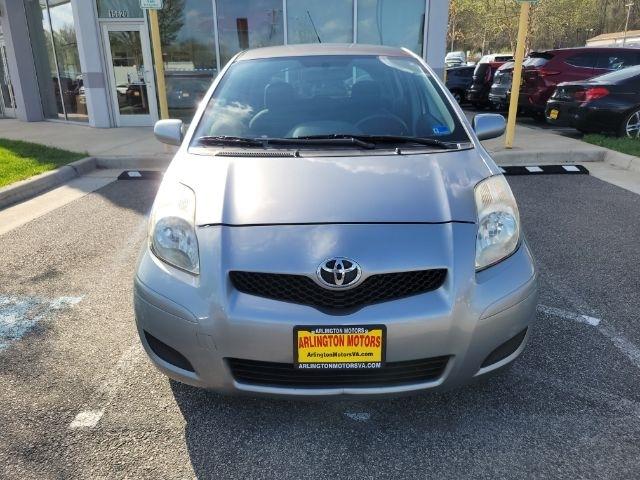 Toyota Yaris 5dr LB Man (Natl) 2010