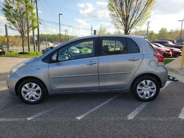 Toyota Yaris 5dr LB Man (Natl) 2010
