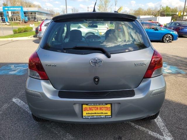 Toyota Yaris 5dr LB Man (Natl) 2010