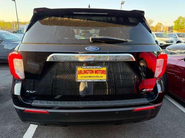 Ford Explorer XLT 4WD 2022
