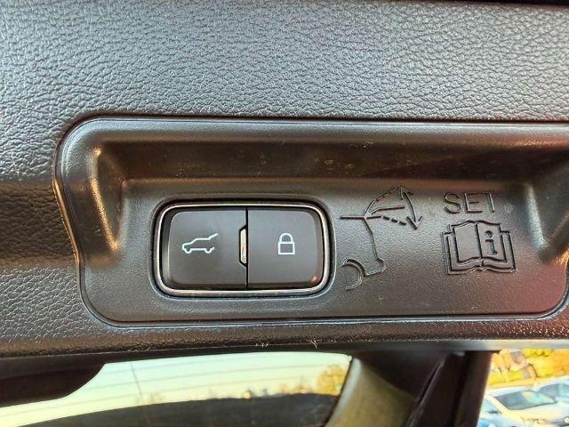 Ford Explorer XLT 4WD 2022