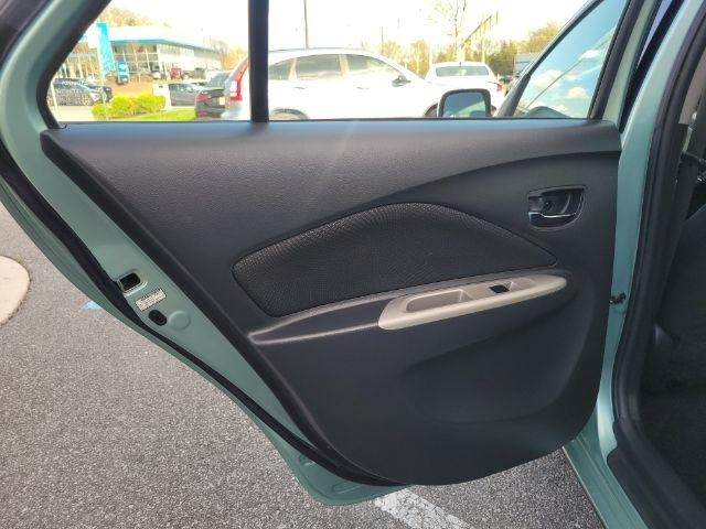 Toyota Yaris 4dr Sdn Man (Natl) 2010