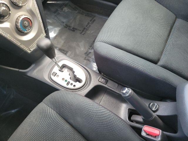 Toyota Yaris 4dr Sdn Man (Natl) 2010