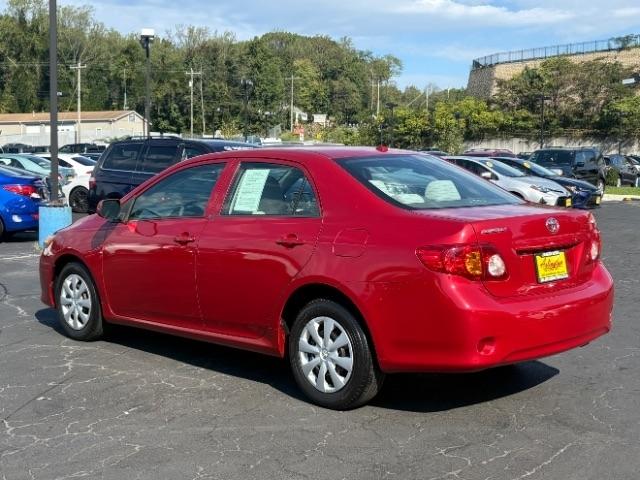 Toyota Corolla 4dr Sdn Man (Natl) 2009