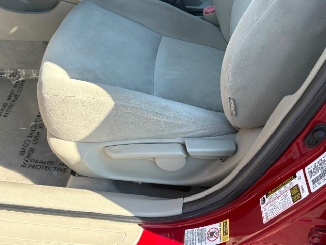 Toyota Corolla 4dr Sdn Man (Natl) 2009