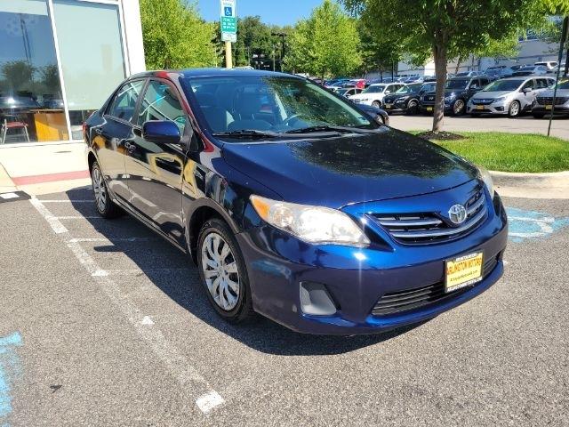 Toyota Corolla 4dr Sdn Auto LE Special Edition (Natl) 2013