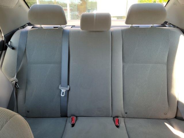 Toyota Corolla 4dr Sdn Auto LE Special Edition (Natl) 2013