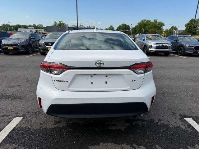 Toyota Corolla LE CVT (Natl) 2024