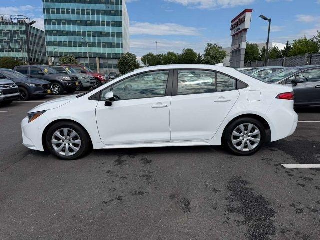 Toyota Corolla LE CVT (Natl) 2024