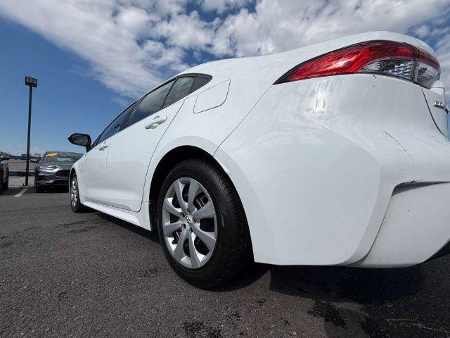 Toyota Corolla LE CVT (Natl) 2024