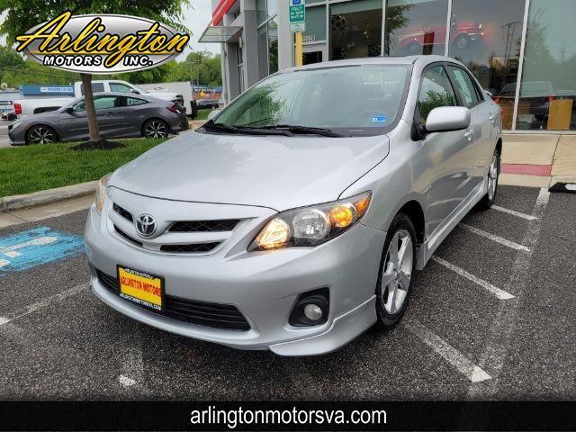 Toyota Corolla 4dr Sdn Auto LE (Natl) 2012
