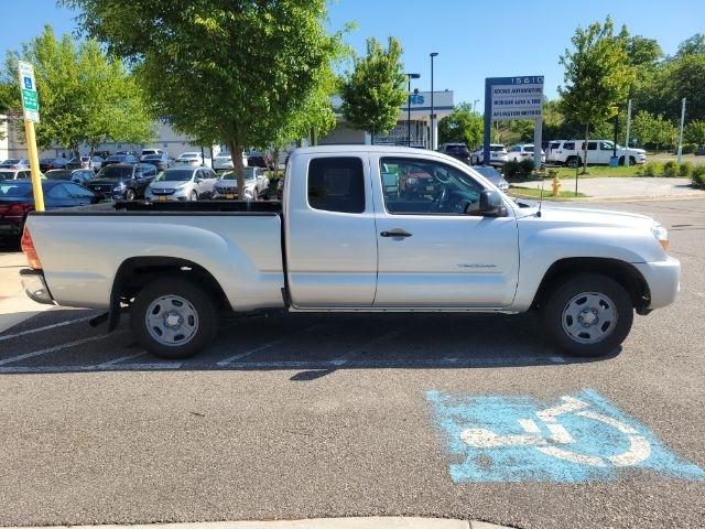 Toyota Tacoma 2WD Access I4 MT (Natl) 2008