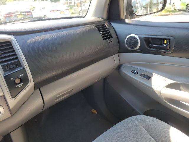 Toyota Tacoma 2WD Access I4 MT (Natl) 2008
