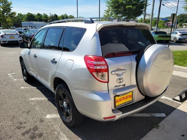 Toyota RAV4 4WD 4dr 4-cyl 4-Spd AT (Natl) 2011