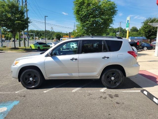 Toyota RAV4 4WD 4dr 4-cyl 4-Spd AT (Natl) 2011