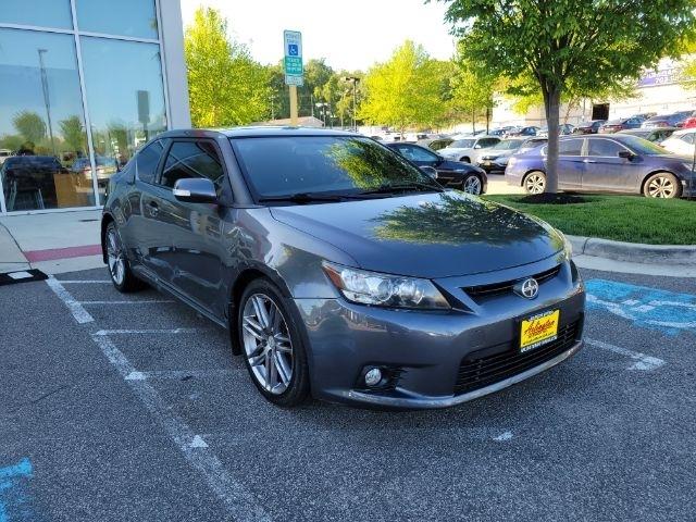 Scion tC 2dr HB Man (Natl) 2011