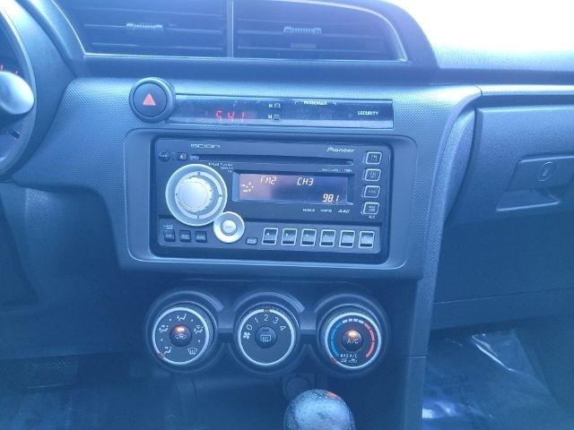 Scion tC 2dr HB Man (Natl) 2011