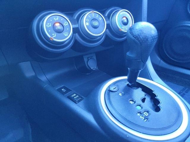 Scion tC 2dr HB Man (Natl) 2011