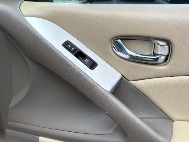 Nissan Murano AWD 4dr SL 2010