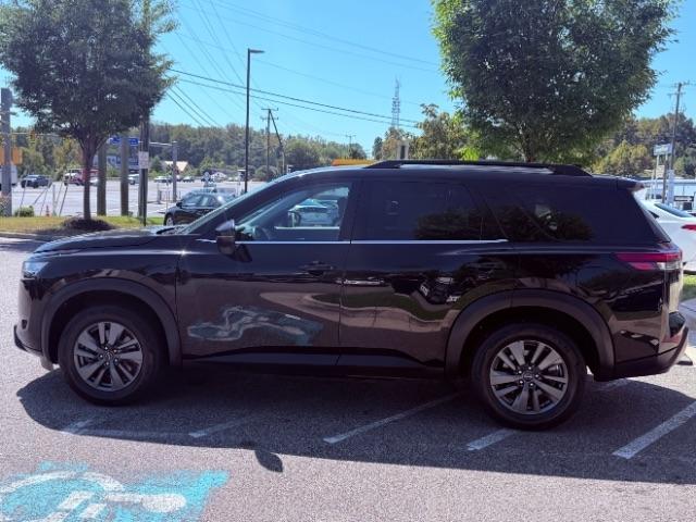 Nissan Pathfinder SV 2WD 2022