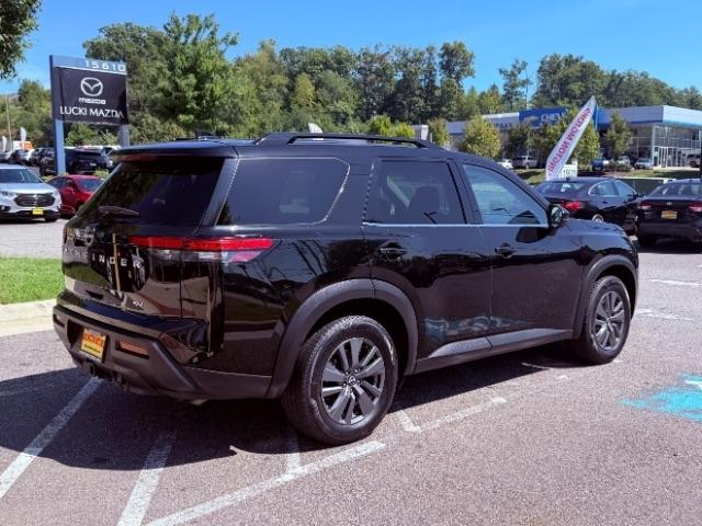 Nissan Pathfinder SV 2WD 2022