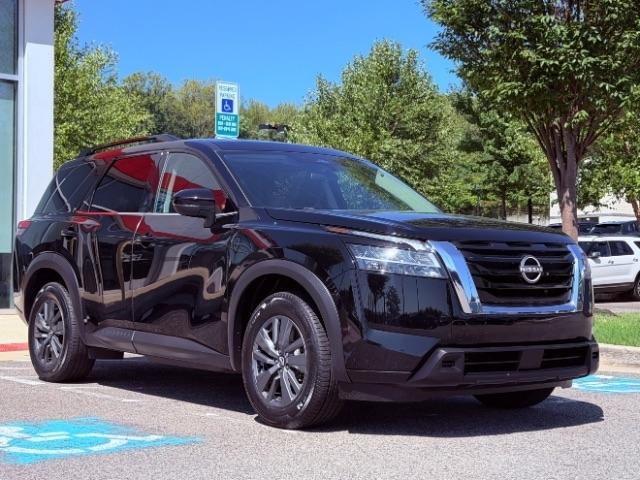 Nissan Pathfinder SV 2WD 2022