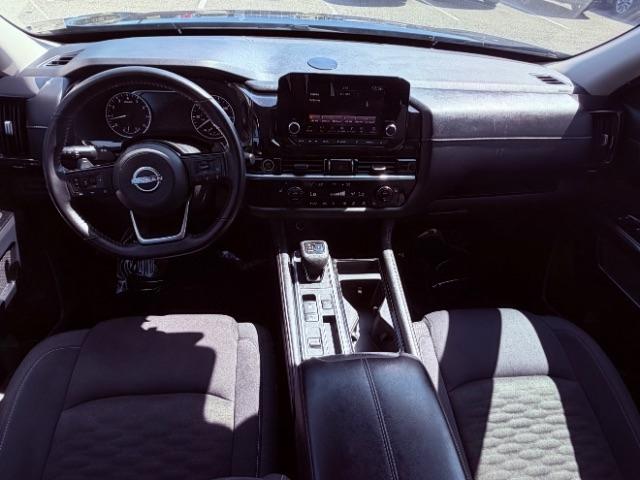 Nissan Pathfinder SV 2WD 2022