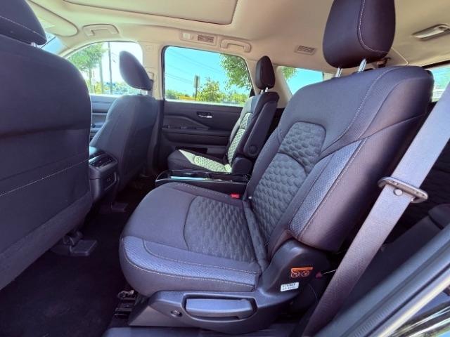 Nissan Pathfinder SV 2WD 2022