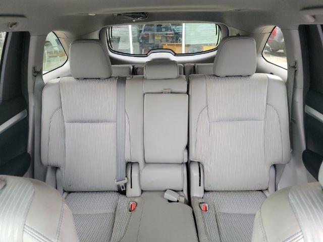 Toyota Highlander AWD 4dr V6 LE (Natl) 2014