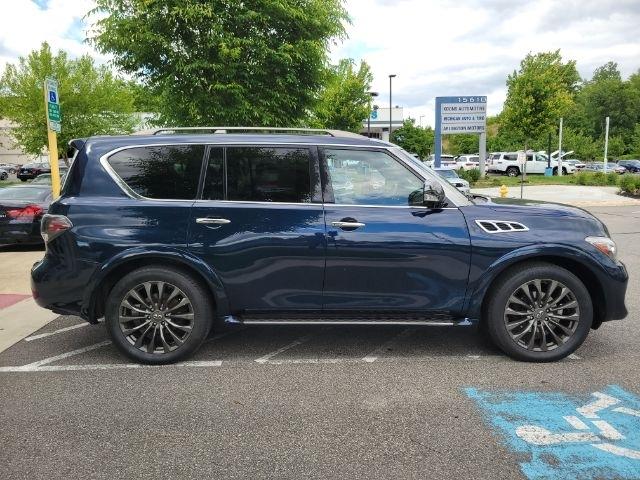 Infiniti QX80 4WD 4dr Limited 2016