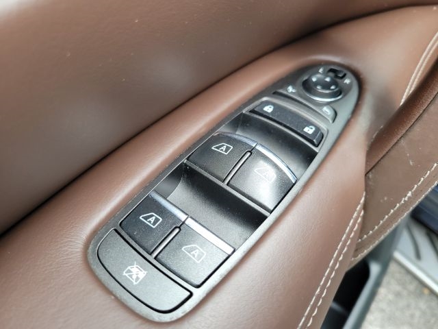 Infiniti QX80 4WD 4dr Limited 2016