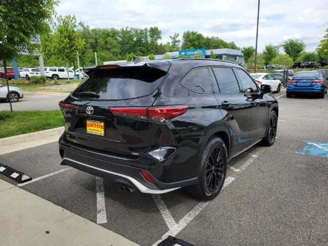 Toyota Highlander Platinum FWD (Natl) 2023