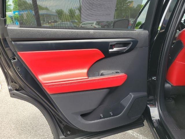 Toyota Highlander Platinum FWD (Natl) 2023