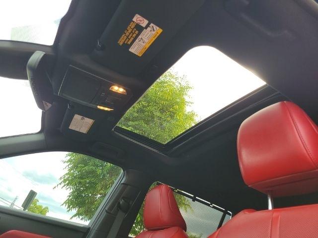 Toyota Highlander Platinum FWD (Natl) 2023